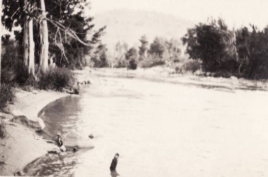 A view looking down the Murrumbidgee River