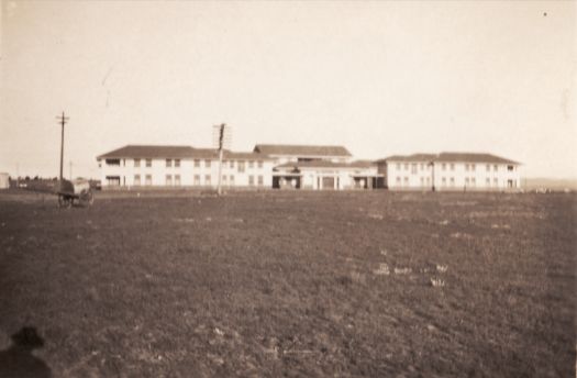 A middle distance view of the Kurrajong Hotel