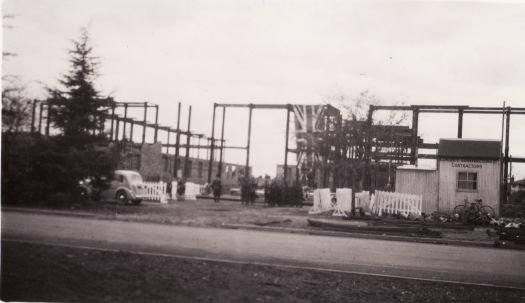 Patents Office building in Kings Avenue, Barton during construction