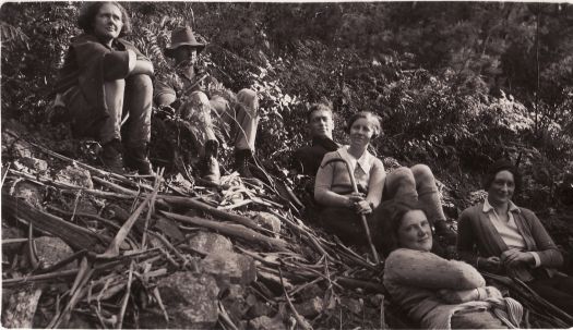 Early hikers. From left to right, Verity and Laurie Fitzhardinge, Dr. Clay, Rose Allen from Mt Stromlo Observatory, Miss June Hewitt (now Mrs Lombard), Mrs Eric Harvey?