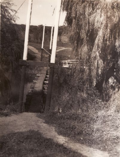 Royal Canberra Golf Links bridge over the Molonglo River. Damaged.