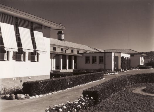 Front of Telopea Park School from south east