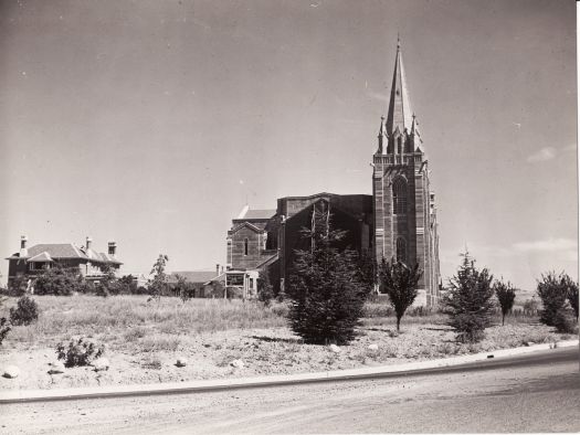St Andrew's Church and manse, Forrest from Canberra Avenue.