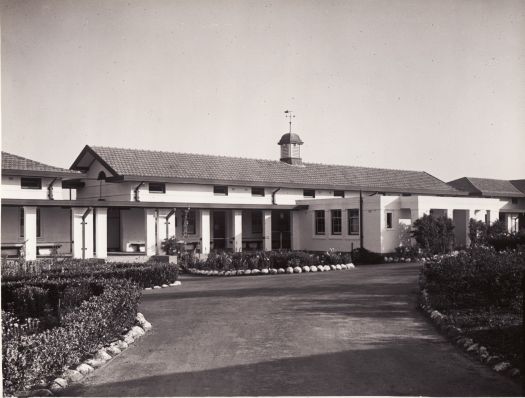 Telopea Park School - front entrance and driveway.