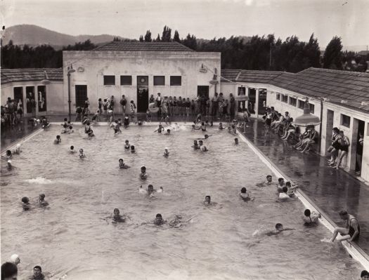 Cooling down at Manuka Swimming Pool