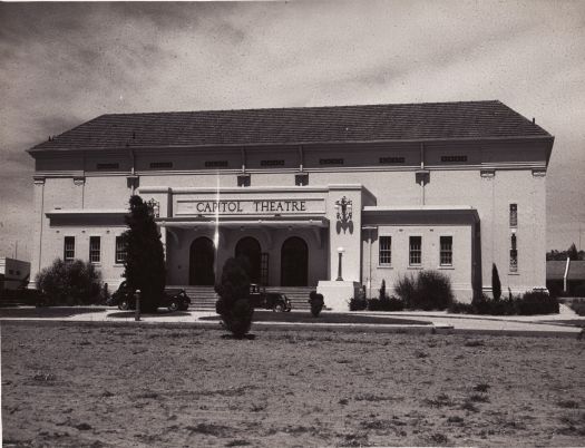 Capitol Theatre from Canberra Ave