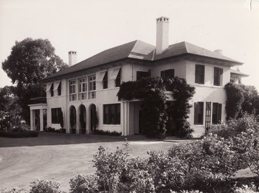 Prime Minister's Lodge, Deakin