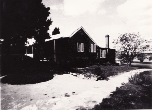 Blundell's Cottage; front entrance from Wendourie Drive