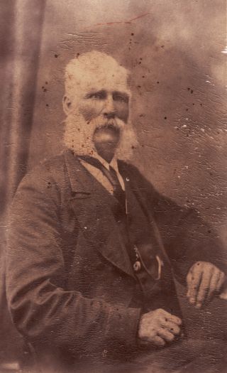 Peter Naylor, grandfather of Peter Naylor, buried in Queanbeyan.