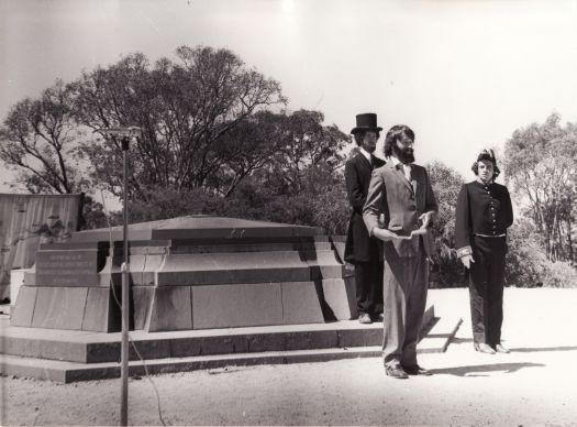 Jigsaw Players re-enactment of the naming of Canberra at the Commencement Stone