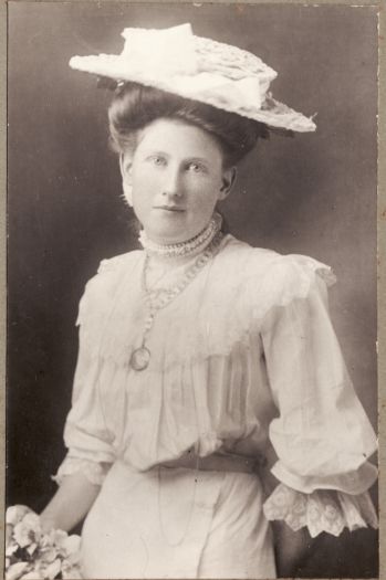 Mrs E. Crowne