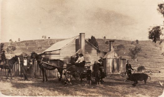 Bob Thompson and family, 'The Range' Nimmitabel.