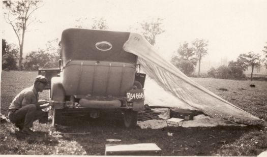 Camping, Hogarth Range