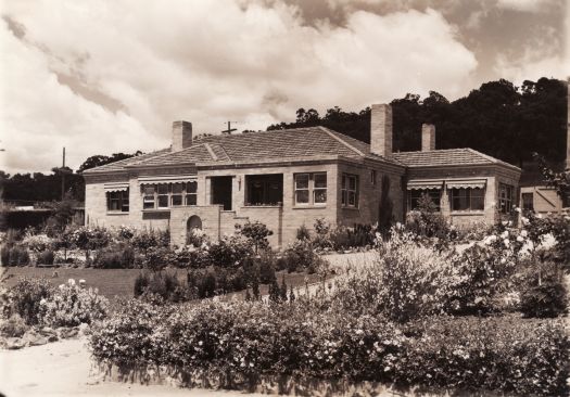 House at 6 Mugga Way, Red Hill