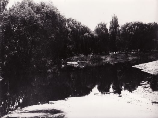 Molonglo River at Lennox Crossing