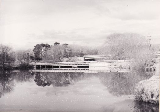 New and old Dairy Flat bridges 