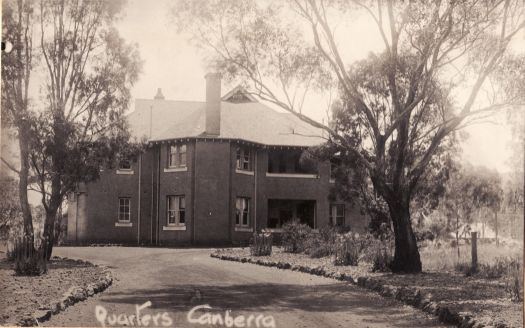 Residence (now ANU Staff Centre, Old Canberra House) when occupied by Colonel Percy Owen.
