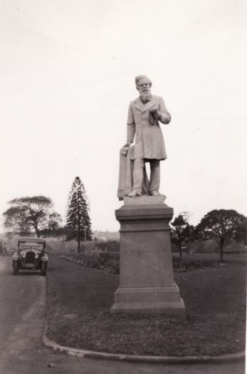 Statue of Henry Parkes, Centennial Park