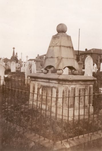 Tomb in St Thomas's
