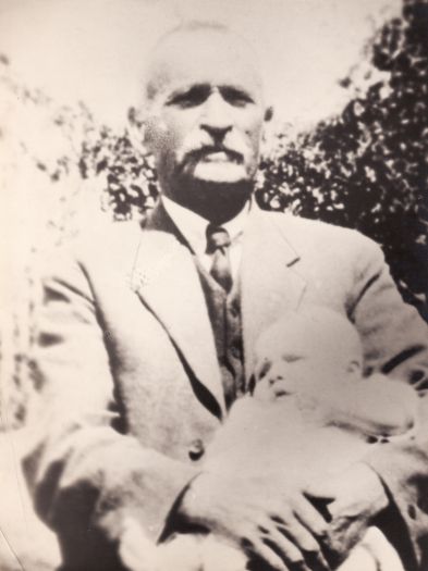 Thomas Phillip Maxwell, auctioneer of Monaro Street, Queanbeyan.