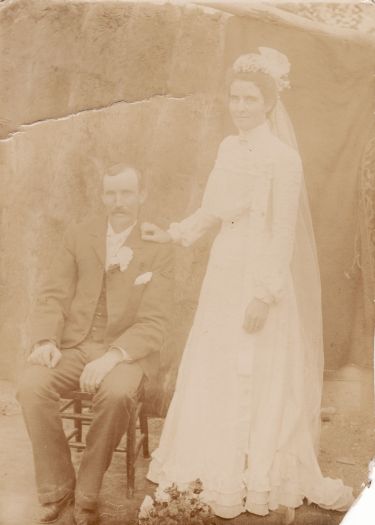 Thomas Coppin and Jane Wall married at Tuggeranong, the old Wall home, in 1902.
