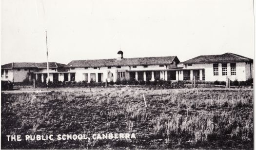 Front entrance of Telopea Park School
