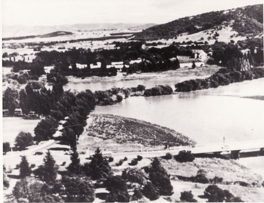 Lennox Crossing, over the Molonglo River at Acton, with some flooding