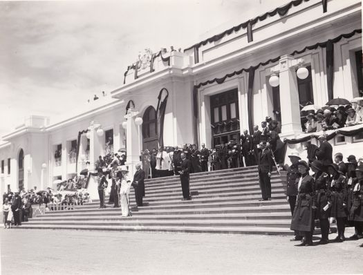 Ceremony after death of King George V on the steps of Parliament House
