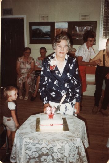 Alex Blundell's eldest daughter, Addie, with her 80th birthday cake