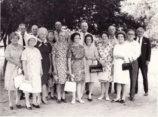 Gathering of former pupils of Duntroon School