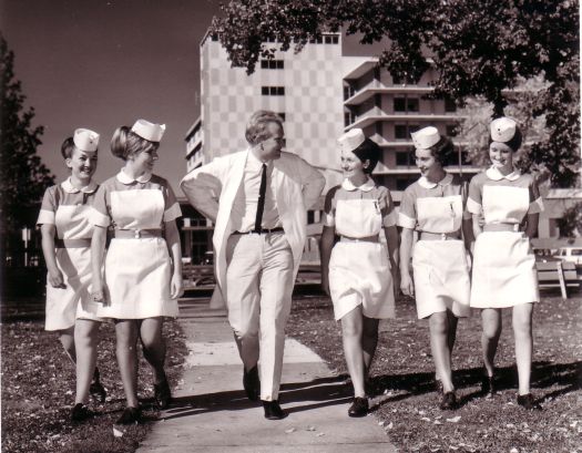 Resident Medical Officer with student nurses