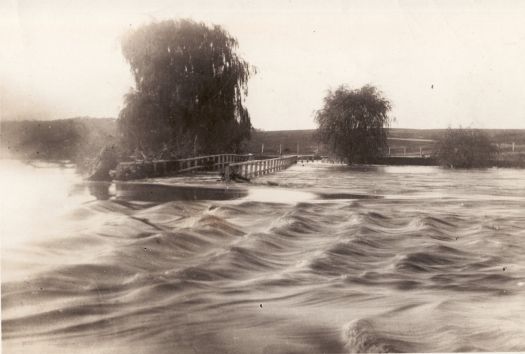 Molonglo River in flood