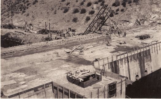 Cotter Dam under construction