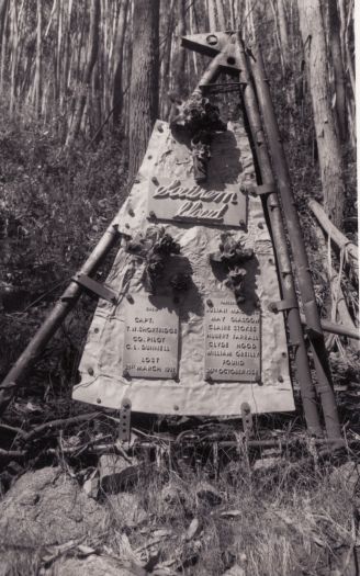 Southern Cloud (aeroplane VH-UMF) wreckage at discovery