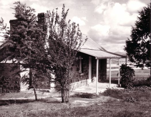 Front view of Blundell's Cottage.