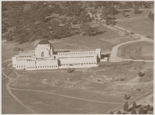 Australian War Memorial - aerial view from west