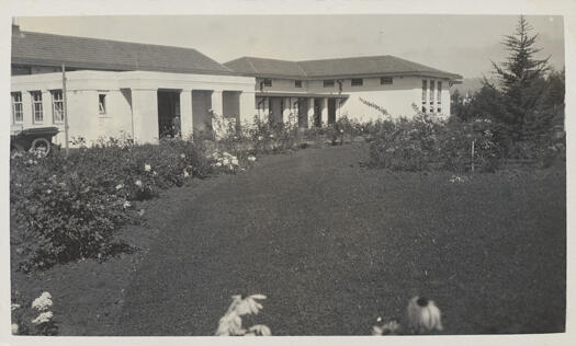 Telopea Park School