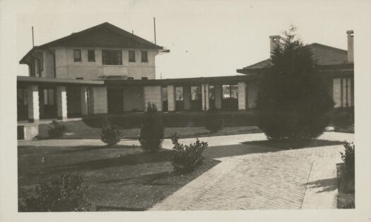 Hotel Canberra, Yarralumla