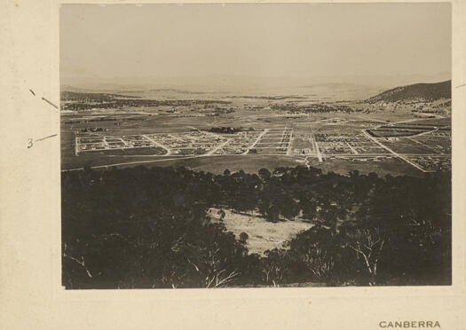 View of Canberra from Mt Ainslie showing Civic in the middle and Black Mountain to the right.