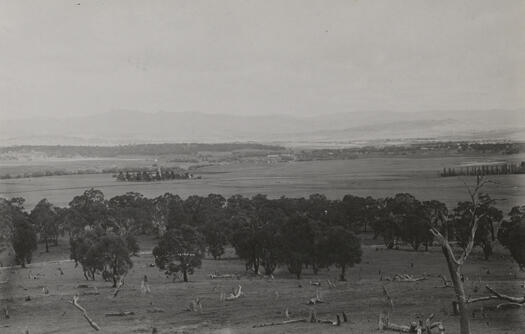 Molonglo River in flood showing St. John's, the Glebe and Klensendorlffe's farm.