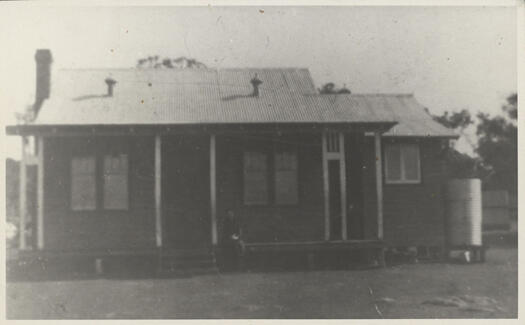 Duntroon School which opened in 1914.