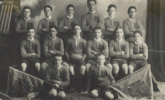 Bungendore football team. Possibly the rugby team; players names not listted.