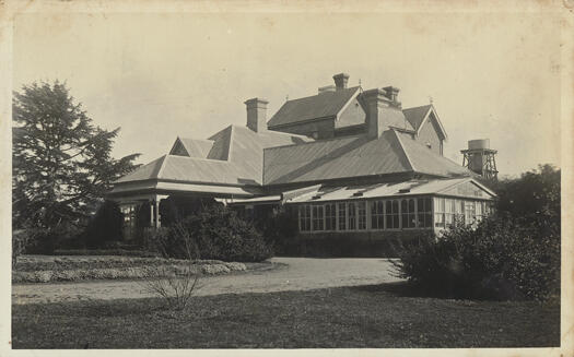 Front view of Yarralumla House