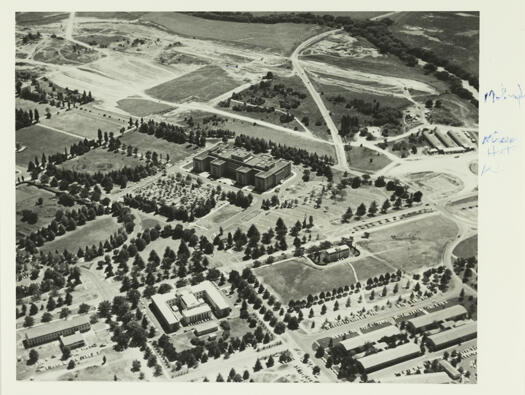 Aerial view of Barton Offices, Adminstration Building, Parliament House and King's Avenue.