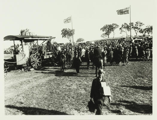 Shows the crowd at the turning of the first sod for the construction of Parliament House