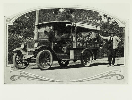 Early Canberra fruiterer