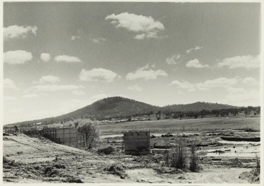 Kings Ave Bridge under construction. Shows the approaches to the bridge looking north.