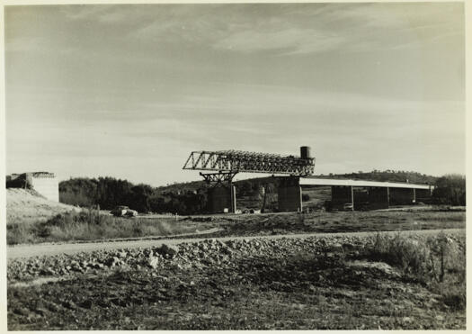 Kings Ave Bridge under construction.