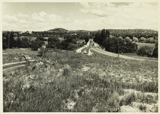 Commonwealth Avenue Bridge under construction