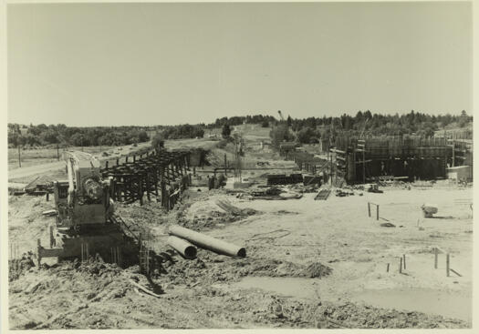 Commonwealth Avenue Bridge under construction